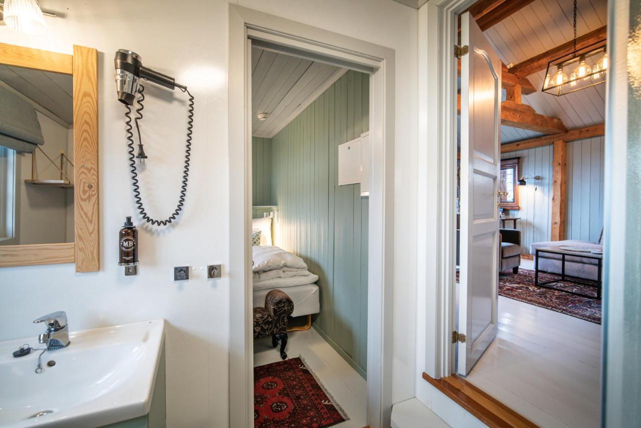 Haholmen - By Classic Norway Hotels Karvag Exterior photo